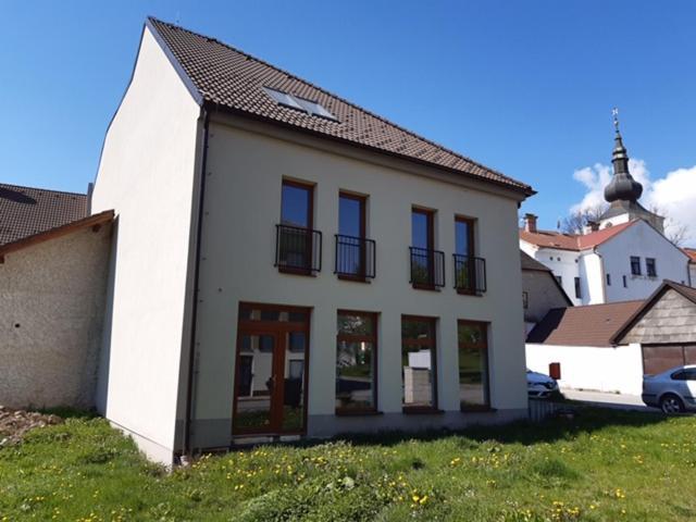 Apartmán Kamenice Kamenice nad Lipou Exterior foto